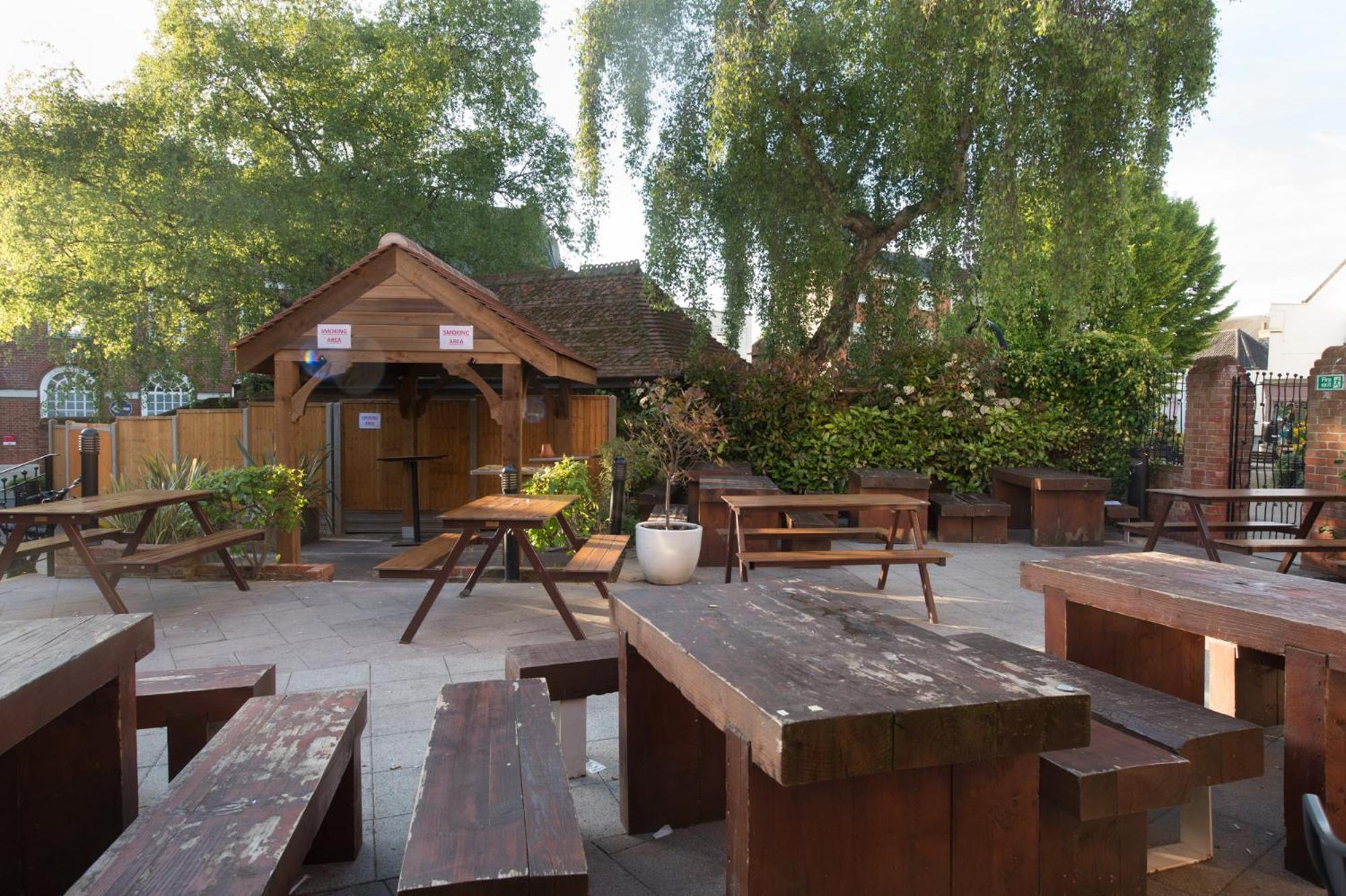 The King'S Head Hotel Wetherspoon Beccles Exterior photo